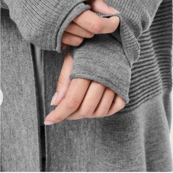 Lululemon Sit In Lotus Wrap II Pure Merino wool long cardigan EUC - Picture 5 of 7